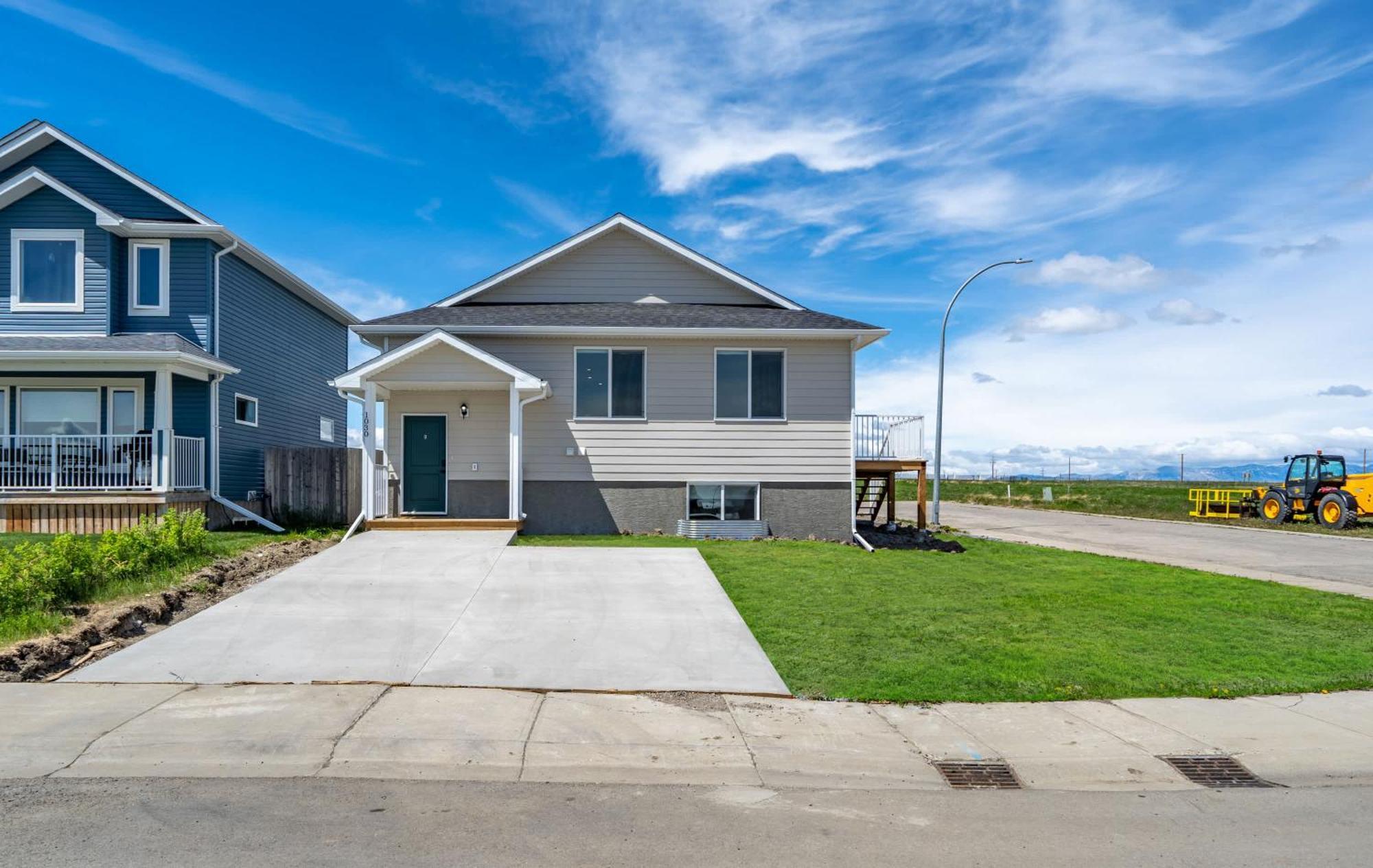 Villa Livingston Way I Sleep 6 I Netflix I Kitchen I Tv Pincher Creek Esterno foto