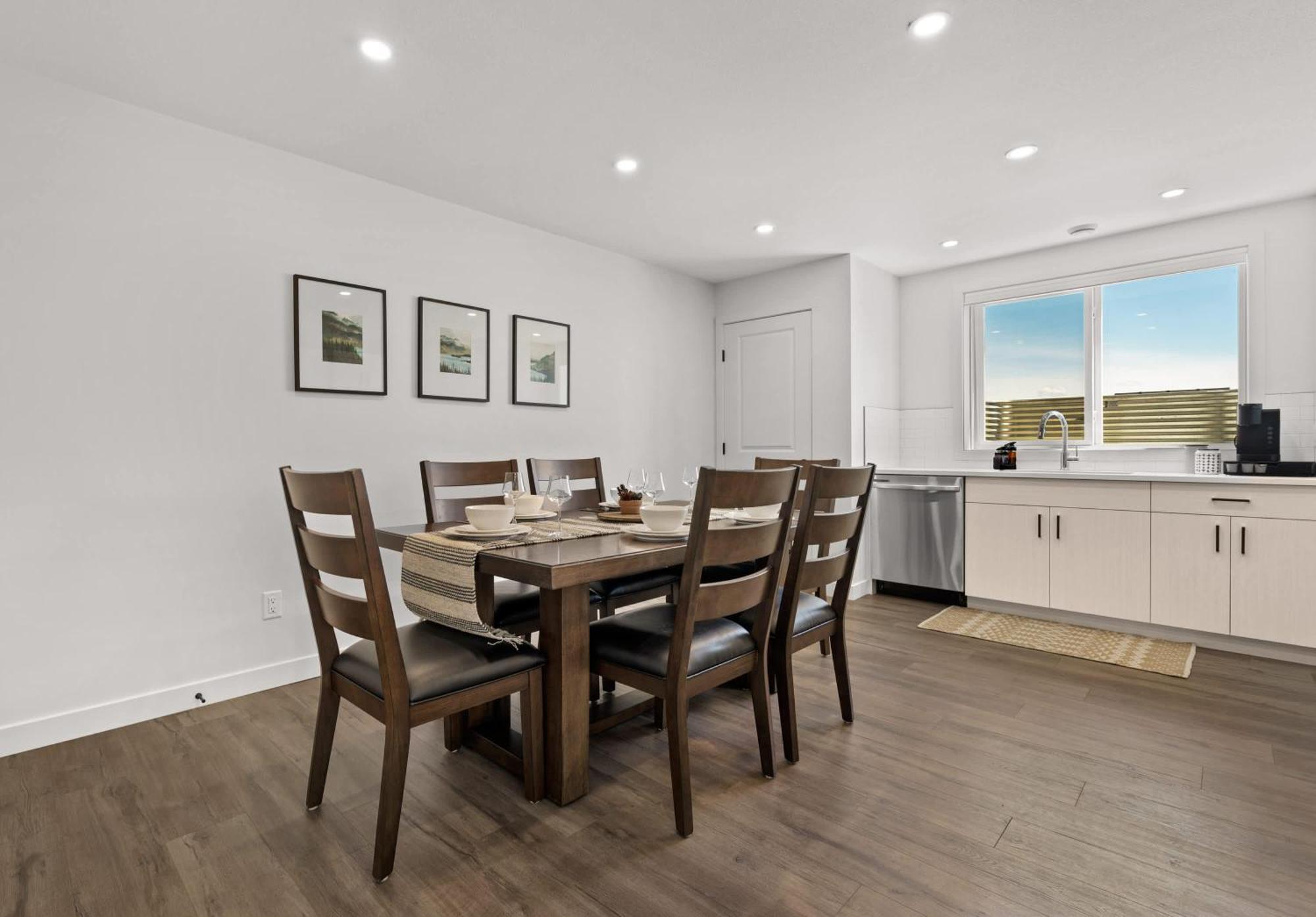 Villa Livingston Way I Sleep 6 I Netflix I Kitchen I Tv Pincher Creek Esterno foto