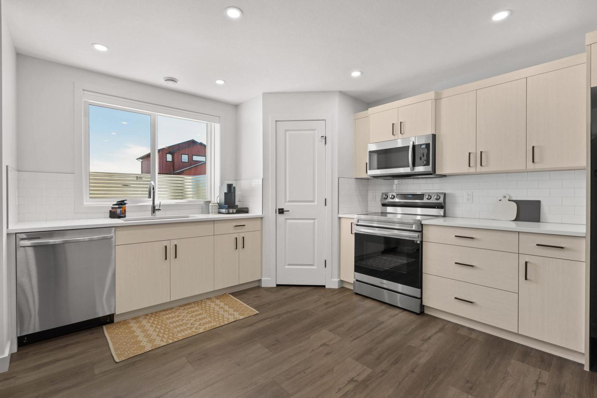 Villa Livingston Way I Sleep 6 I Netflix I Kitchen I Tv Pincher Creek Esterno foto