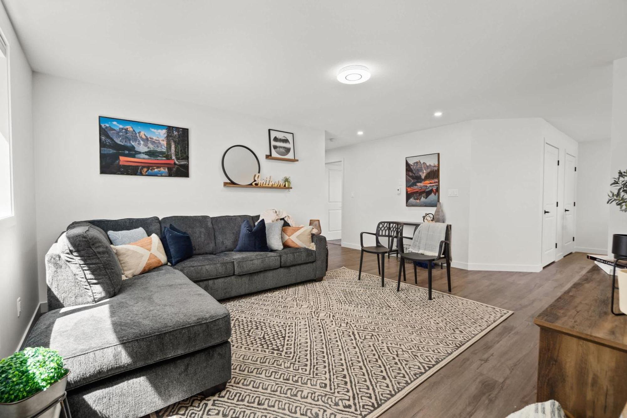 Villa Livingston Way I Sleep 6 I Netflix I Kitchen I Tv Pincher Creek Esterno foto